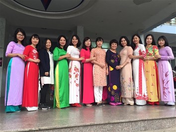 Tổ nữ công Khoa KHTN - KNN - GDTC&QPAN đã tổ chức ngày 08/3/2019 cho các chị em